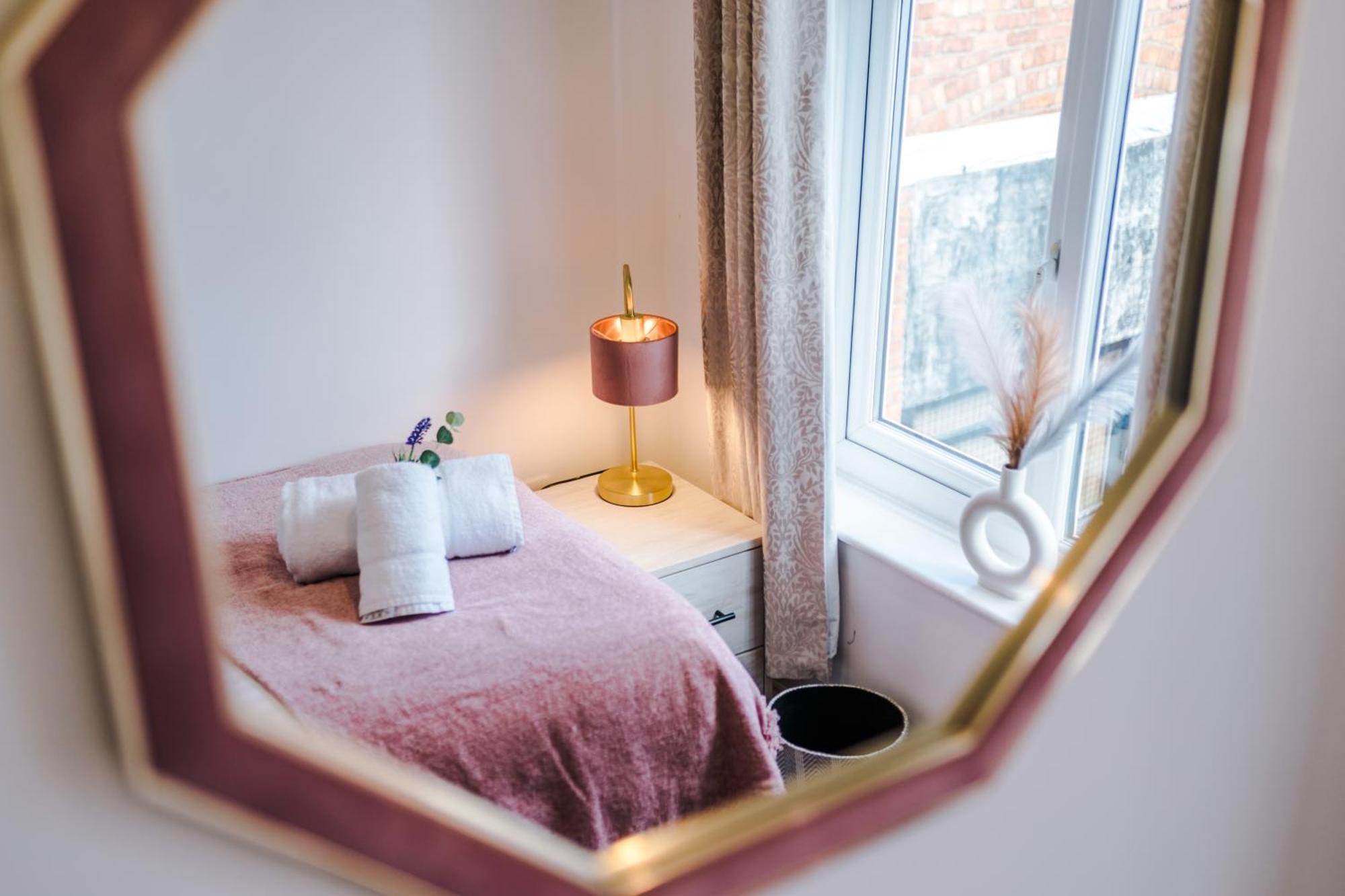 Spacious 3-Bed Home In Nantwich By 53 Degrees Property - Amazing Location, Ideal For Groups - Sleeps 6 Eksteriør bilde